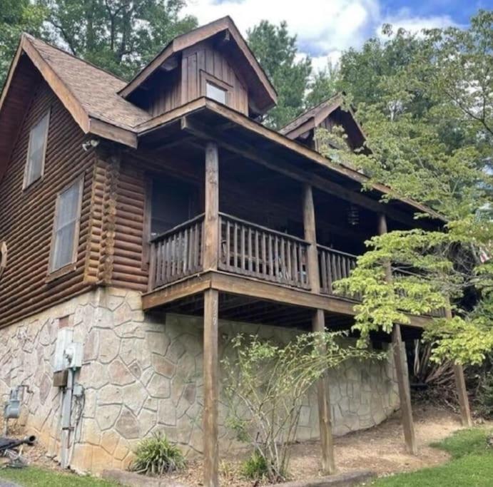 Rustic Black Bear Cabin Pigeon Forge Exterior foto